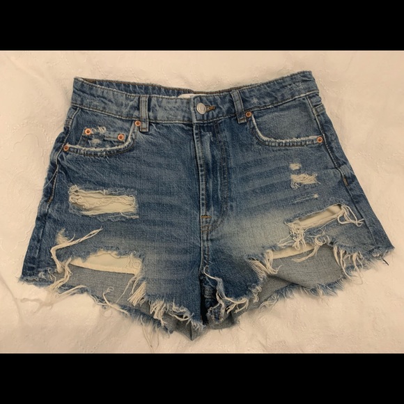 Zara jean short - Picture 1 of 4